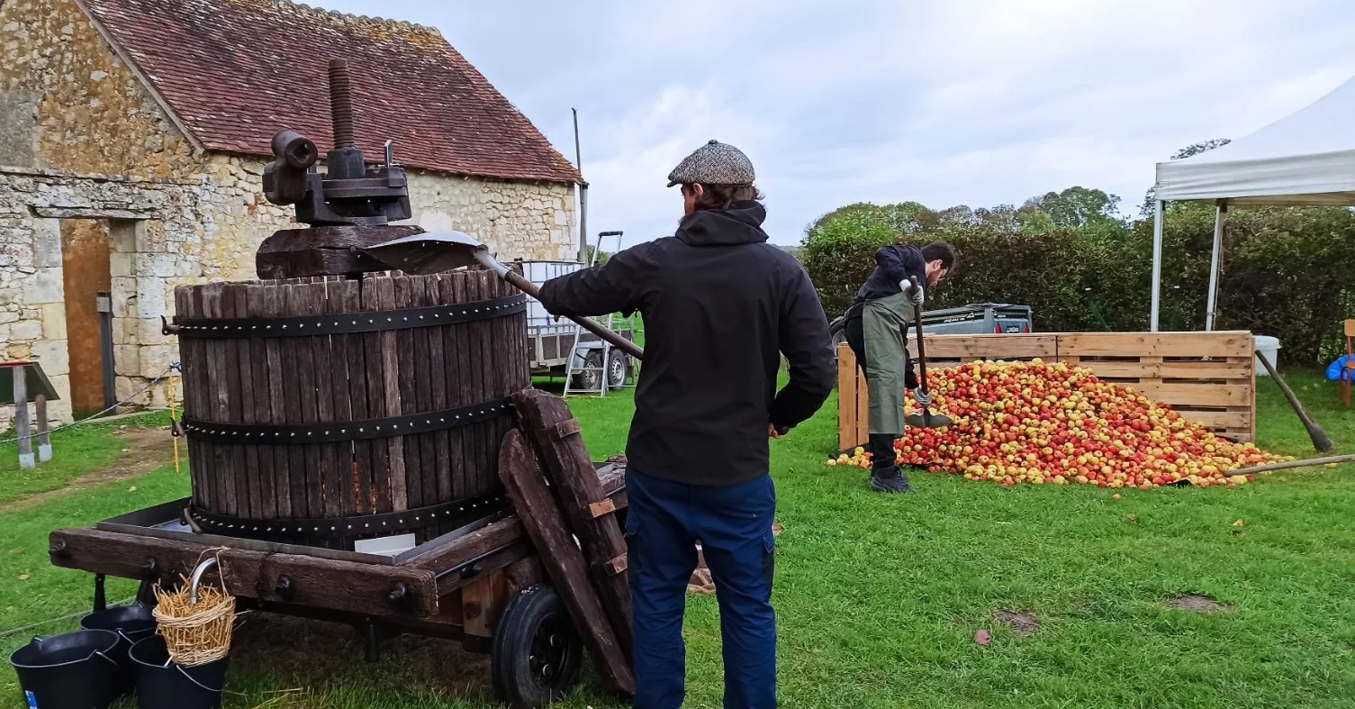 Fête de l'arbre et du sidre à Saint Cyr la Rosière (EcoMusée du Perche)